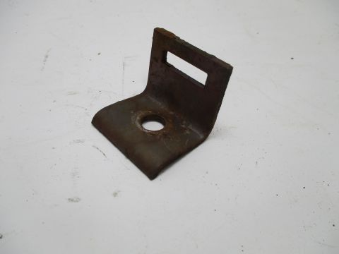 Gas tank strap hanger