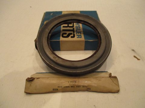 Rear wheel bearing seal
