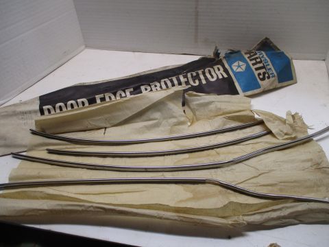 Set of door edge protectors