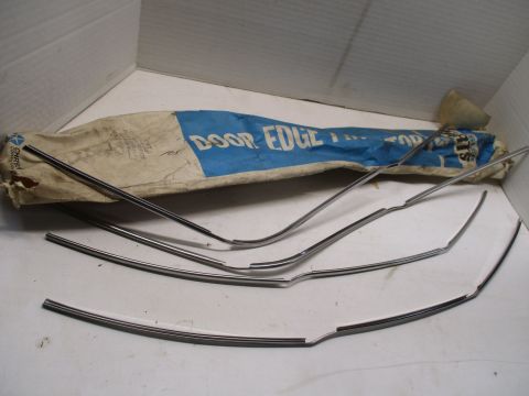 Set of door edge protectors