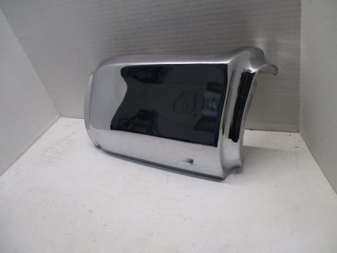 Right lower front fender moulding