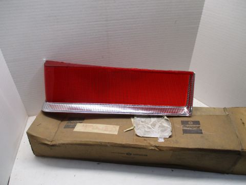 Left inner taillight lens