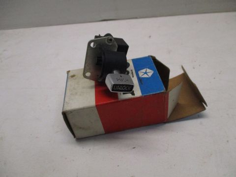 Tailgate power window and unlock switch