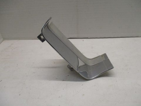 Right outer grille surround