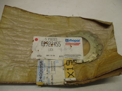 Package of rear wheel bearing adjuster nut locks