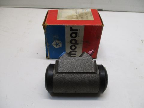 Right front wheel cylinder