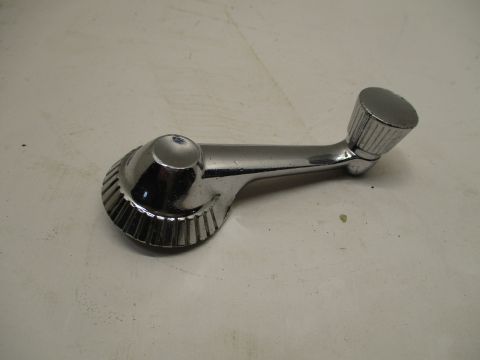 Rear window crank handle