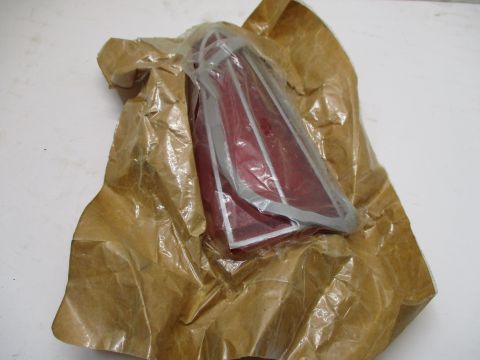 Upper taillight lens and gasket