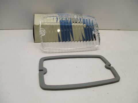 Parking light lens and gasket