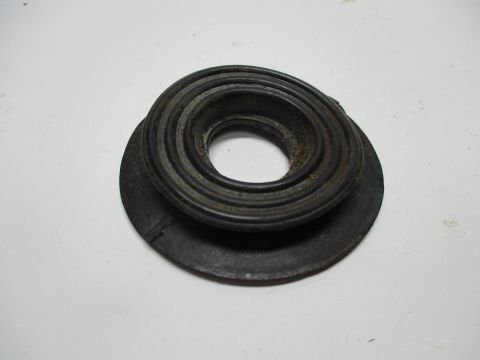 Floor dimmer switch grommet