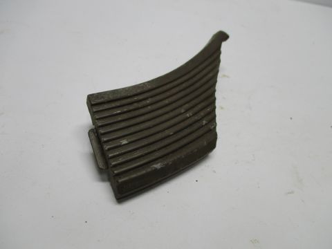 Left dashboard upper end filler