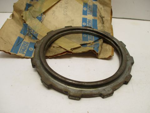 Transmission rear clutch pressure plate