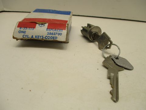 Ignition key cylinder