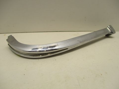 Left fender peak moulding