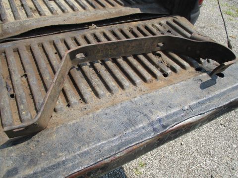 Bumper bracket