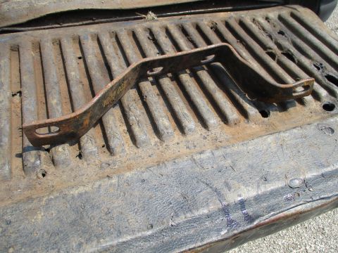 Right front bumper bracket