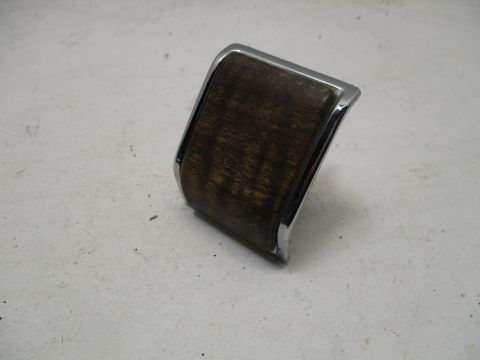 Right interior door handle