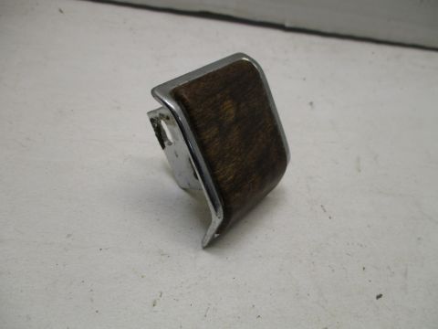 Left interior door handle