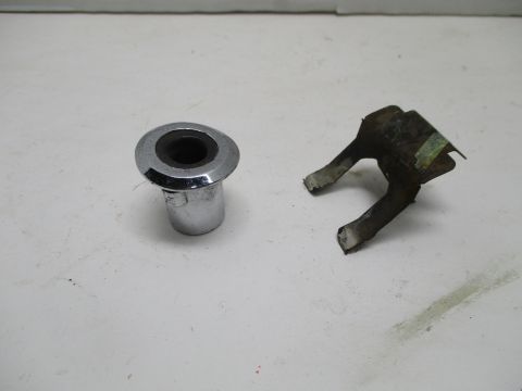 Power antenna bezel and clip