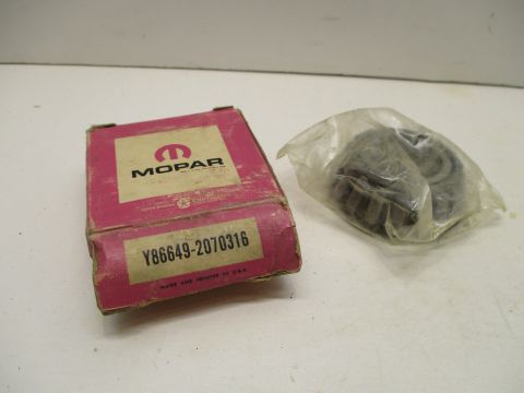 Differential pinion bearing