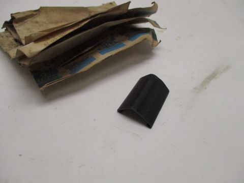 Backglass inner moulding connector cap