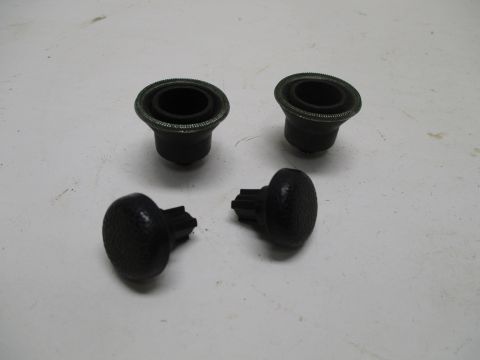 Set of radio knobs