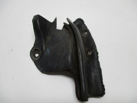 Left weatherstrip end/gap filler