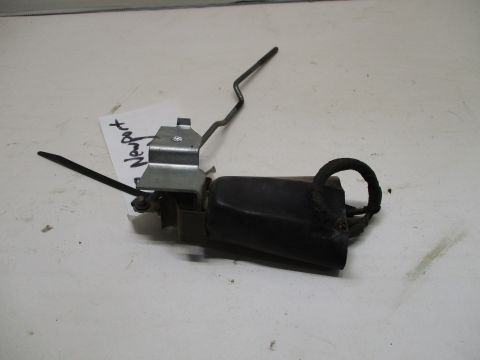 Power door lock switch