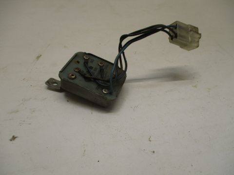 Low fuel warning relay