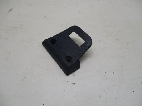 Seat belt stowage clip