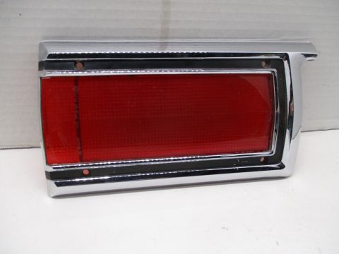 Left inner taillight lens and bezel