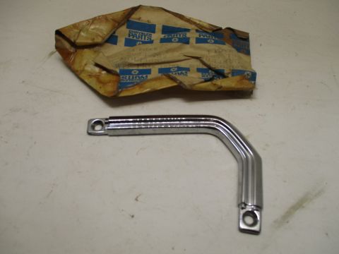 Right quarter rear moulding