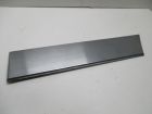 Right fender moulding