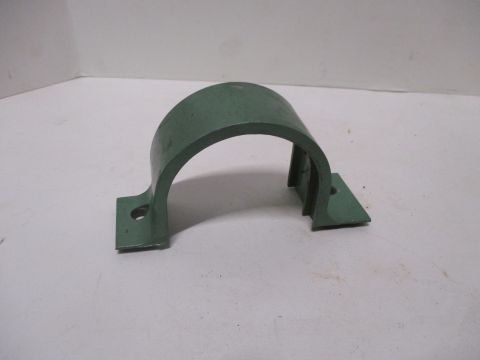 Steering column to dash retainer