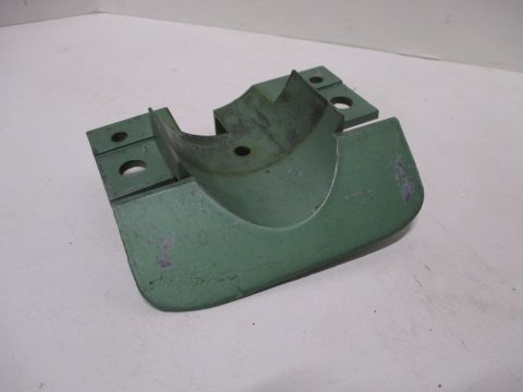 Upper steering column mount