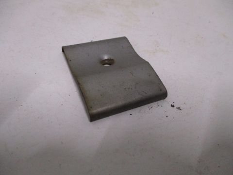 Interior upper backglass moulding connector