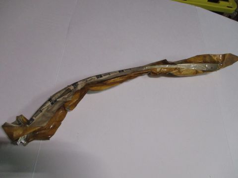 Right front wheel opening moulding