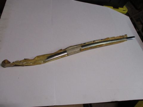 Left quarter moulding