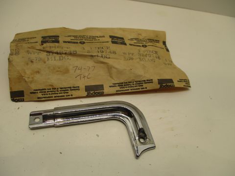 Right front fender moulding