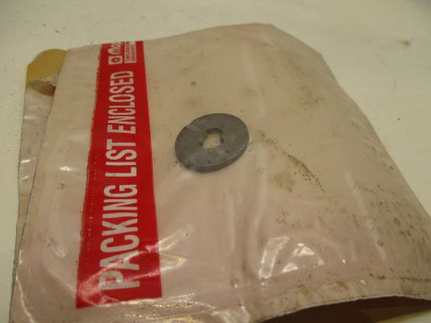 Washer for transmission output shaft