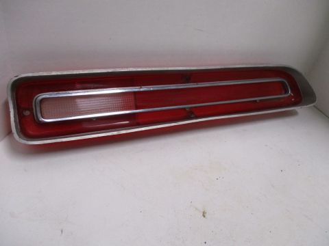 Right taillight lens