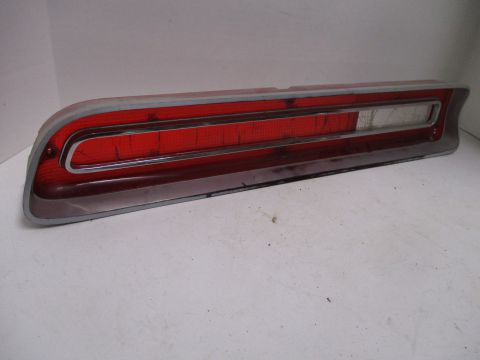 Left taillight lens