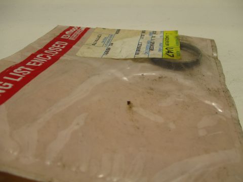 Transmission intermediate shaft spacer