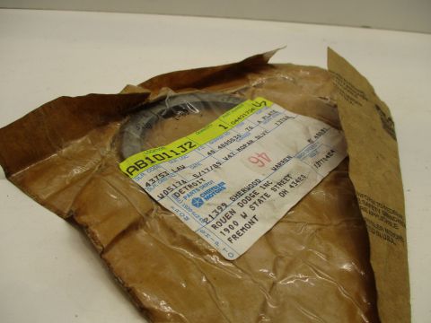 Transmission clutch plate