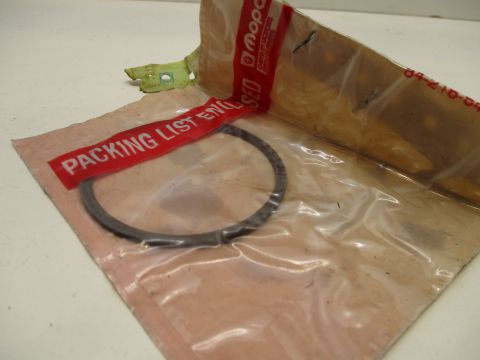 Transmission front clutch inner snap ring