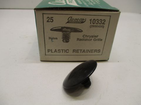Plastic grille retainer