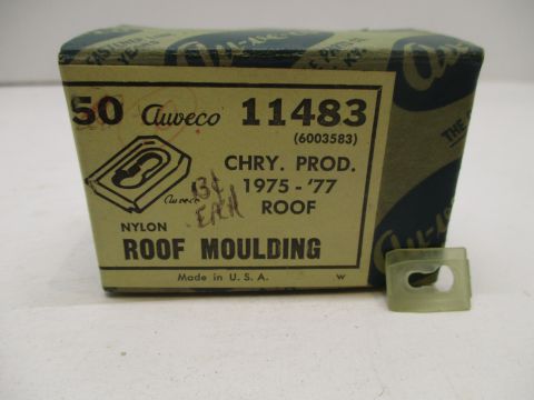 Roof moulding clip