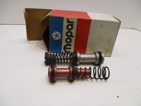 Master cylinder repair package