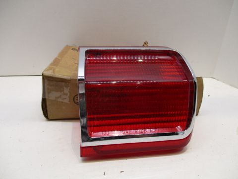 Right outer taillight lens