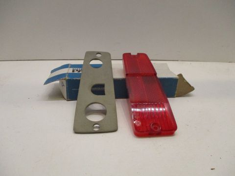 Left rear side marker lens and gasket